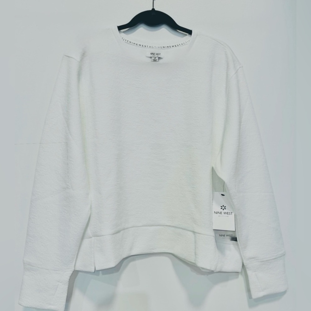 Nine West NWT $64 Plus Size 2X Long Sleeve White Pullover Top Thumb Holes